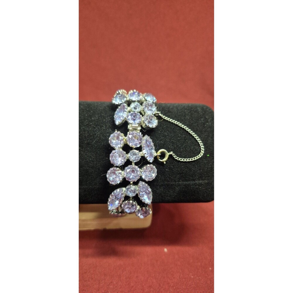 Vintage KRAMER OF NY Violet Rhinestone Wide Link Bracelet Safety Chain 1950 MINT